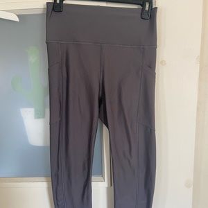 7/8 length grey leggings